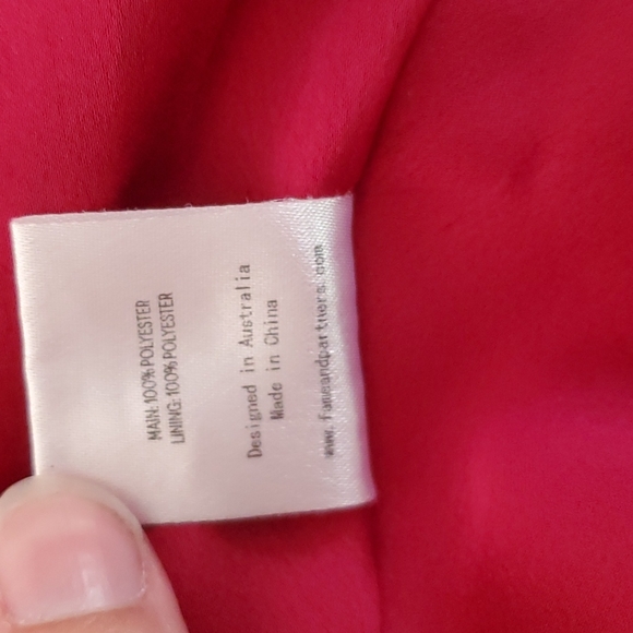 Scarlet Fame and Partners Mermaid Gown - Picture 9 of 9